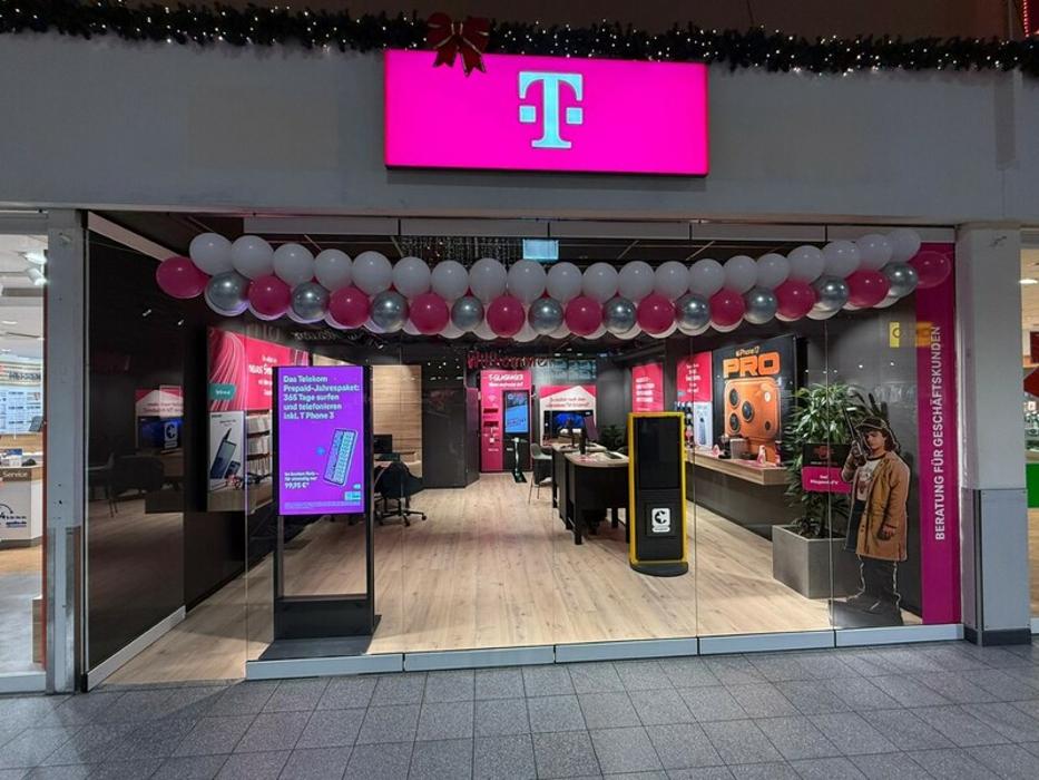 Telekom Partner Bentwisch, Hansestraße in Bentwisch