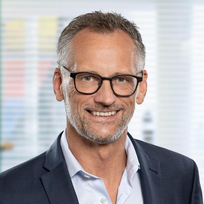 ERGO Versicherung Volker Wagner, Amerigo-Vespucci-Platz in Hamburg