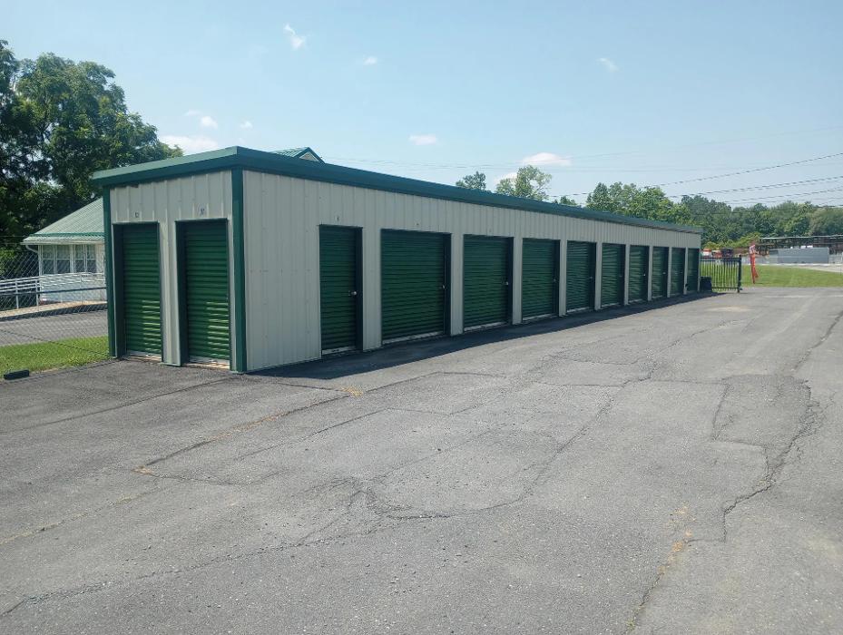 Drive up storage facility near Veterinary Emergency Services