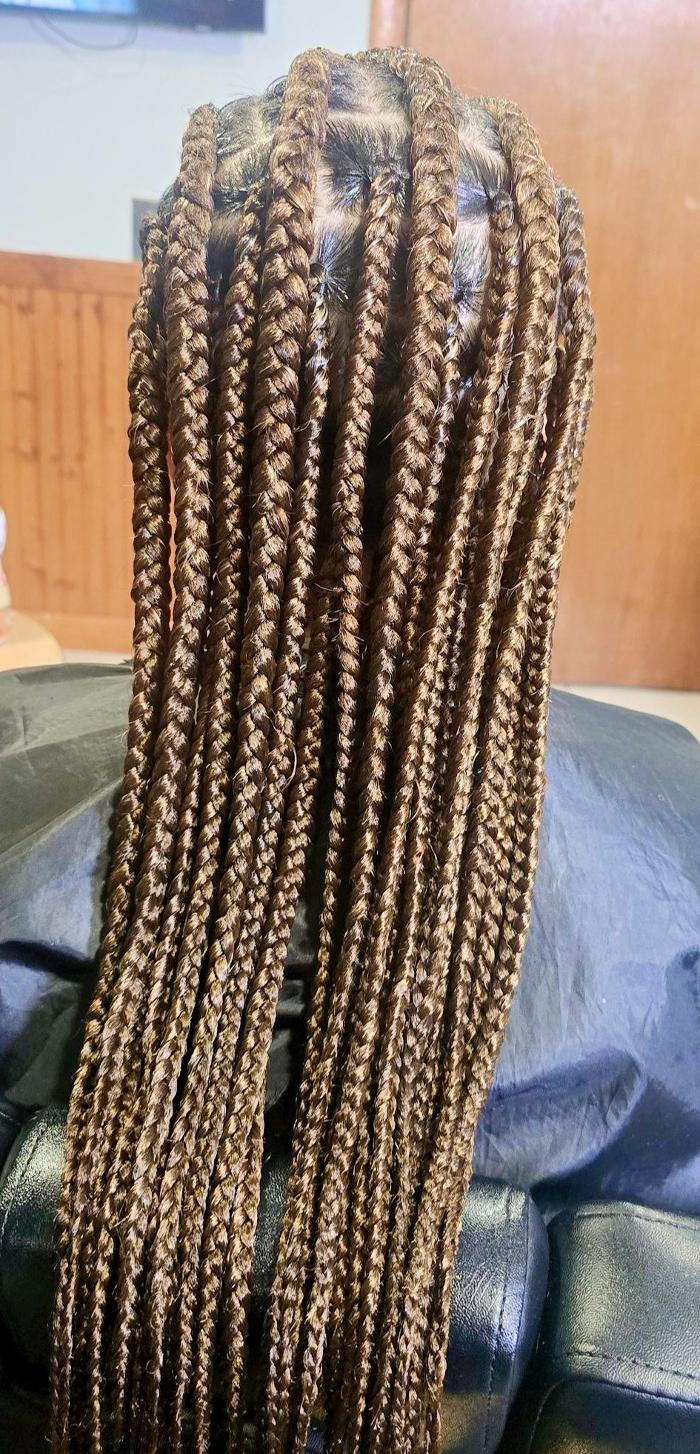 Johnnell Beauty and Braids