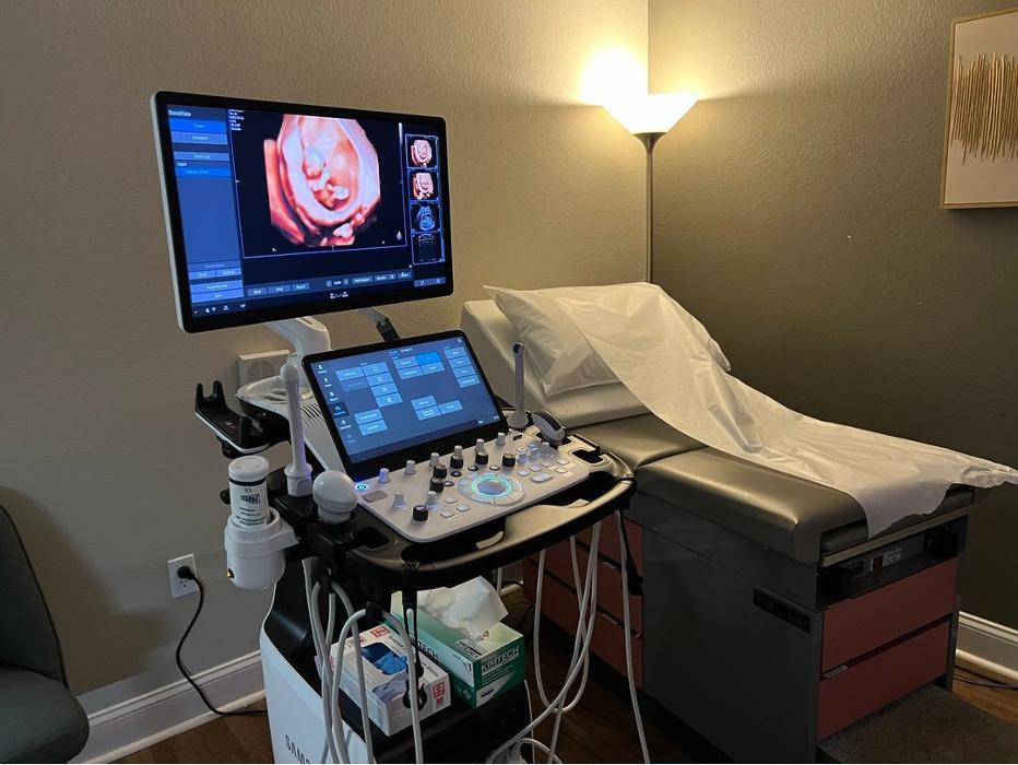 Free medical-grade pregnancy testing and ultrasound services, giving you clear answers and peace of mind as you take your next step.