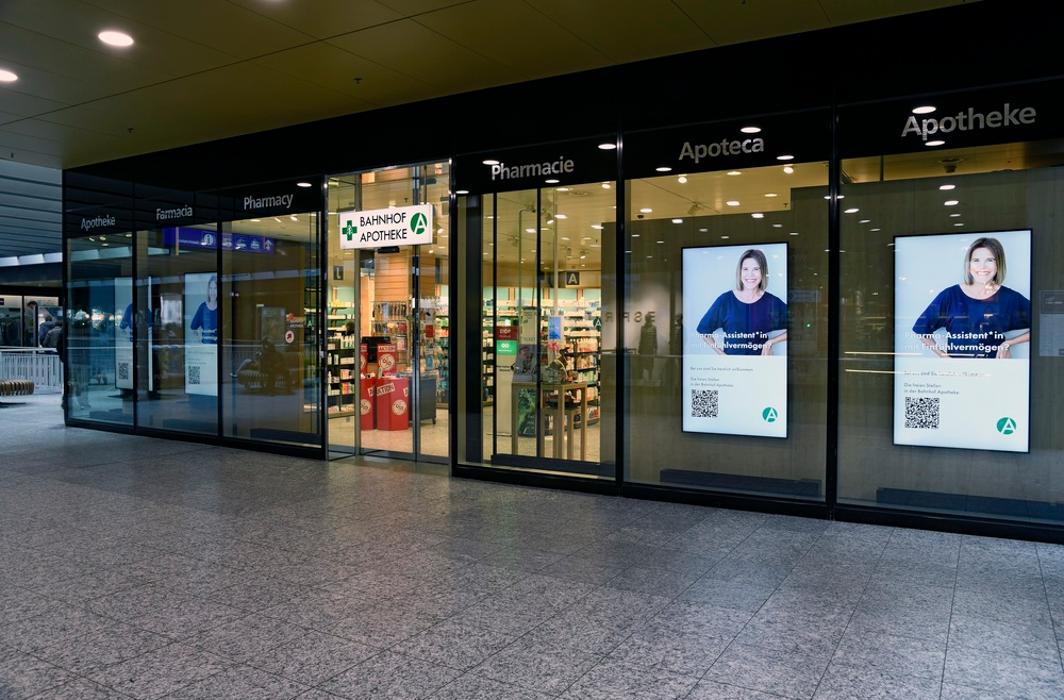 Bahnhof Apotheke, Bahnhofplatz in Bern