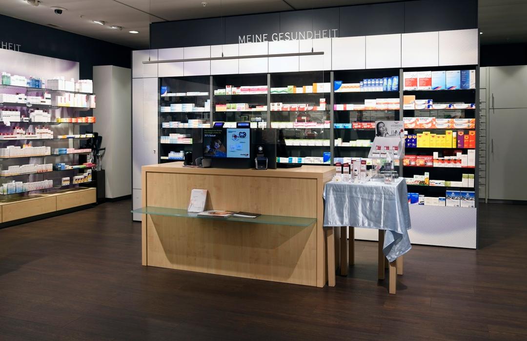 DROPA Apotheke Gundelitor, Güterstrasse in Basel