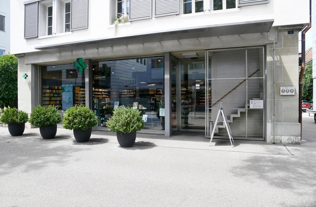 Bahnhof Apotheke Zbinden, Bahnhofstrasse in Burgdorf