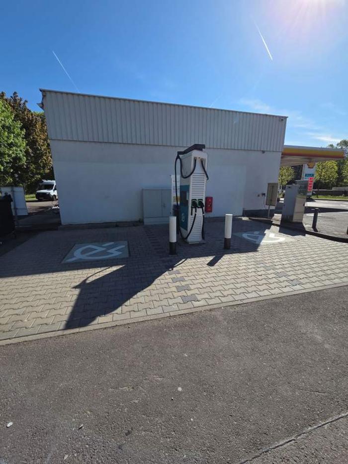 Shell Recharge Charging Station, Zurmaiener Straße in Trier