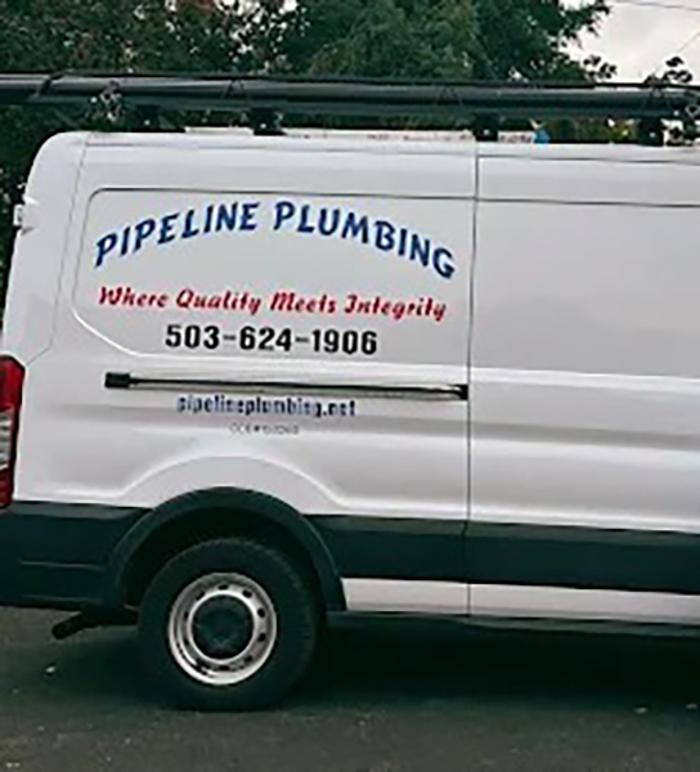 Pipeline Plumbing &amp; Drains Logo