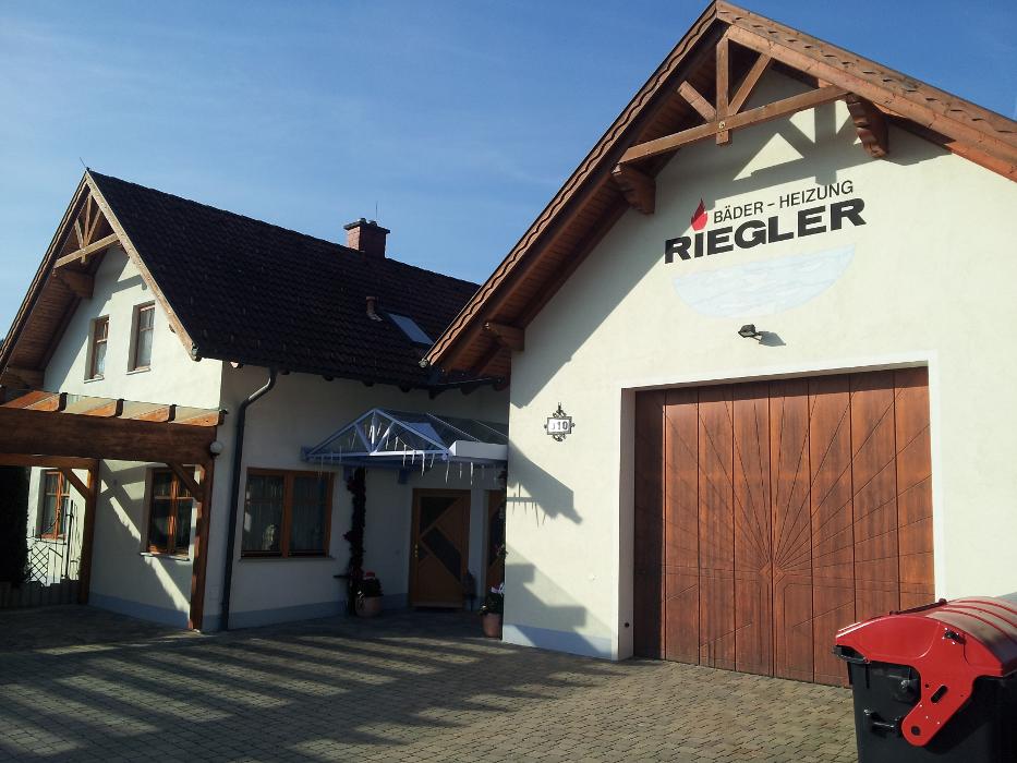 Riegler - Bäder & Heizung, Au in Kirchberg am Wechsel-Außen