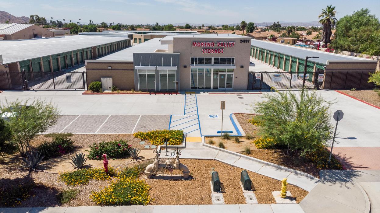 Clean self-storage units near March Air Force Base