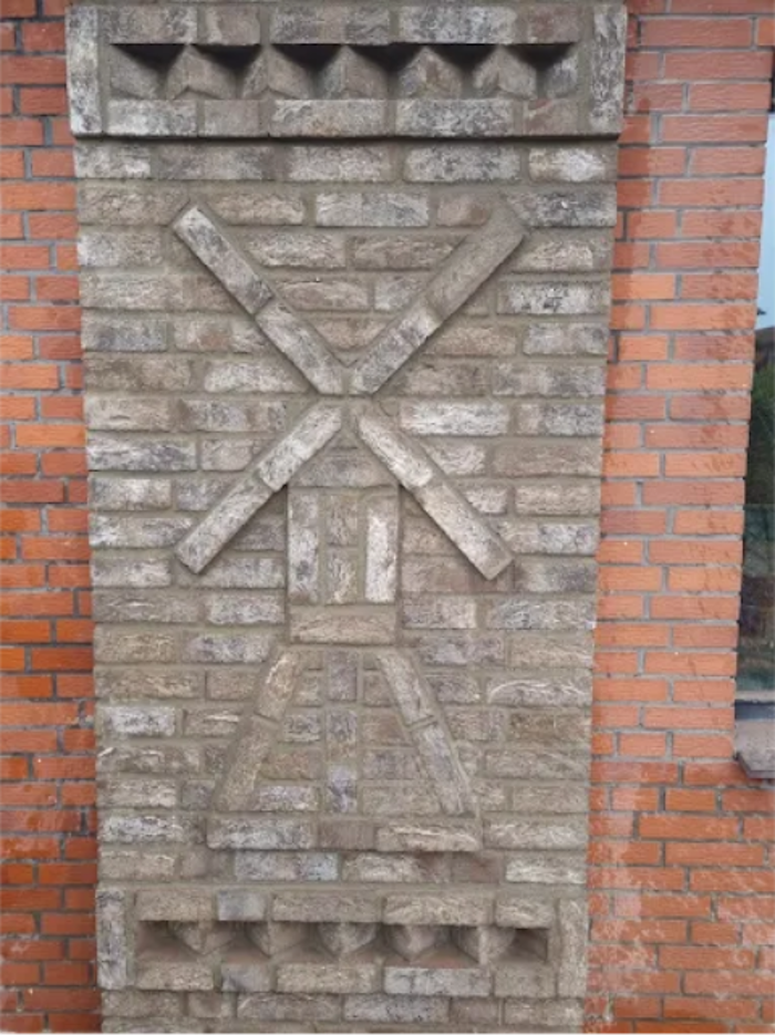 Mauerwerksdoctor, Rommelsworth in Barkelsby