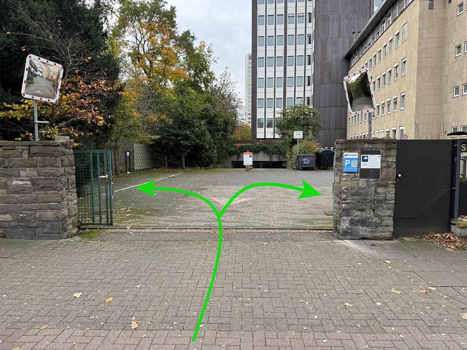 ampido Parkplatz, Subbelrather Straße in Köln