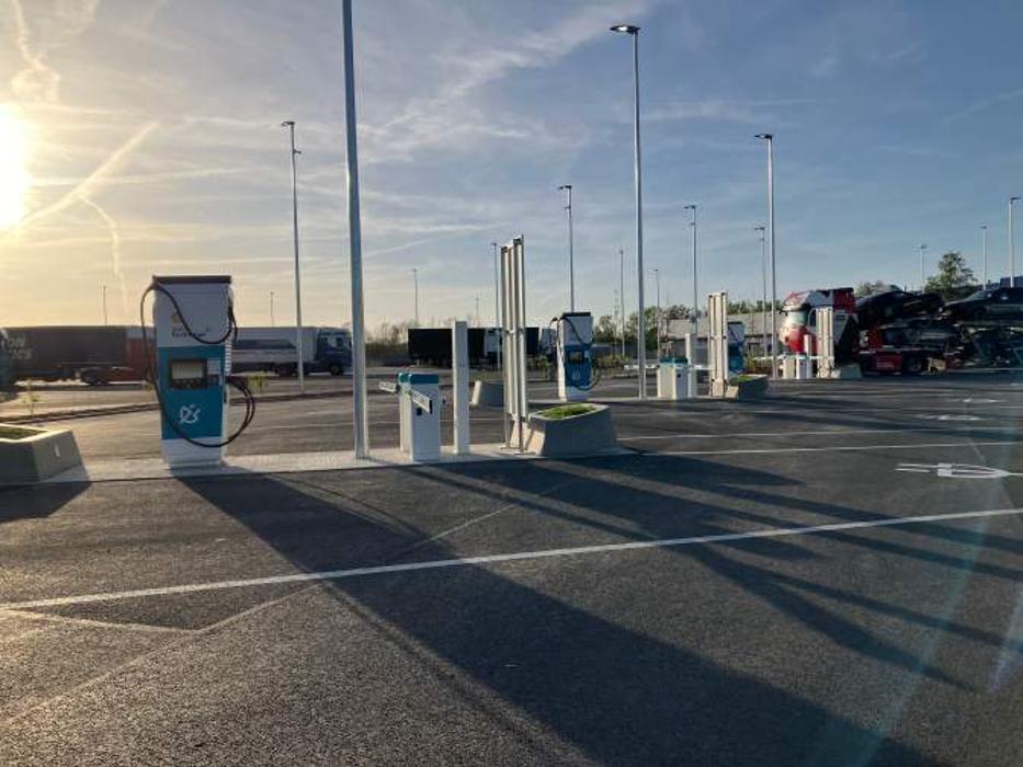 Shell Recharge Charging Station, Münchner Straße in Langenhagen
