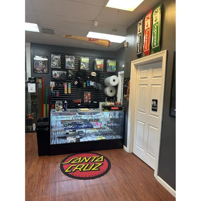 TobaccoHut&Vape-WestChesterPa, 601 West Strasburg Road, West Chester, PA 19382, US