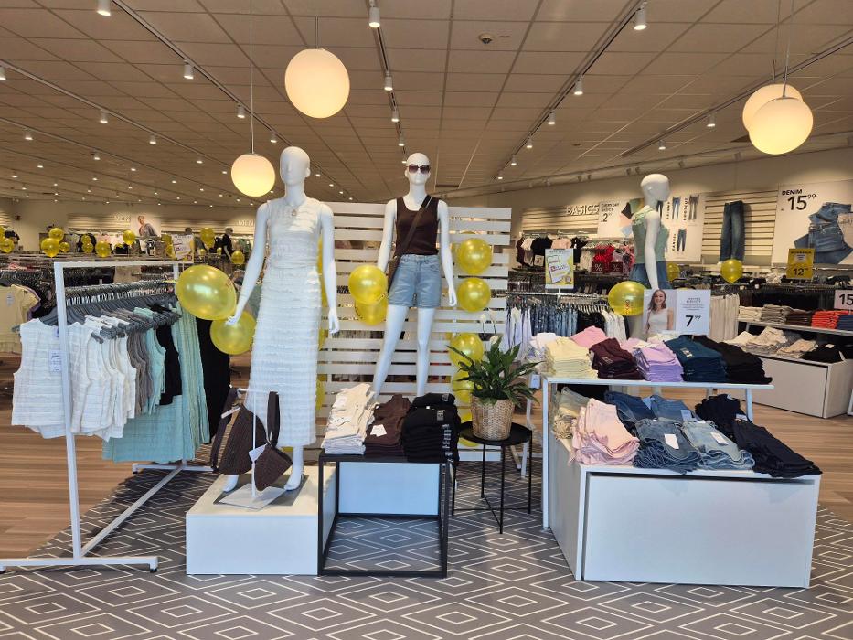 Takko Fashion, Daimlerstraße in Erbach