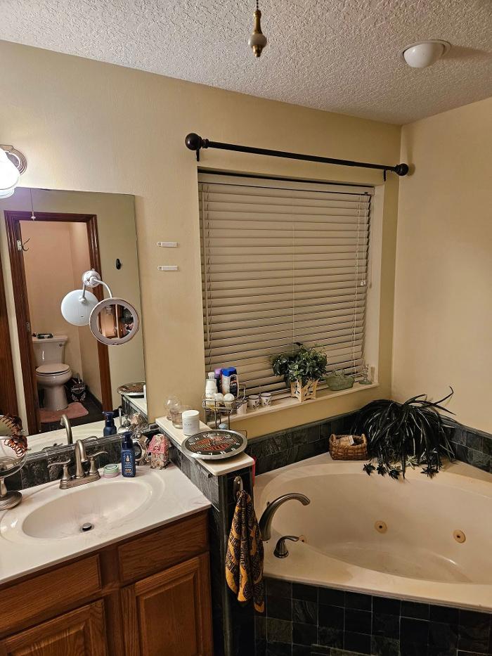 Hall's Elite Painting, LLC