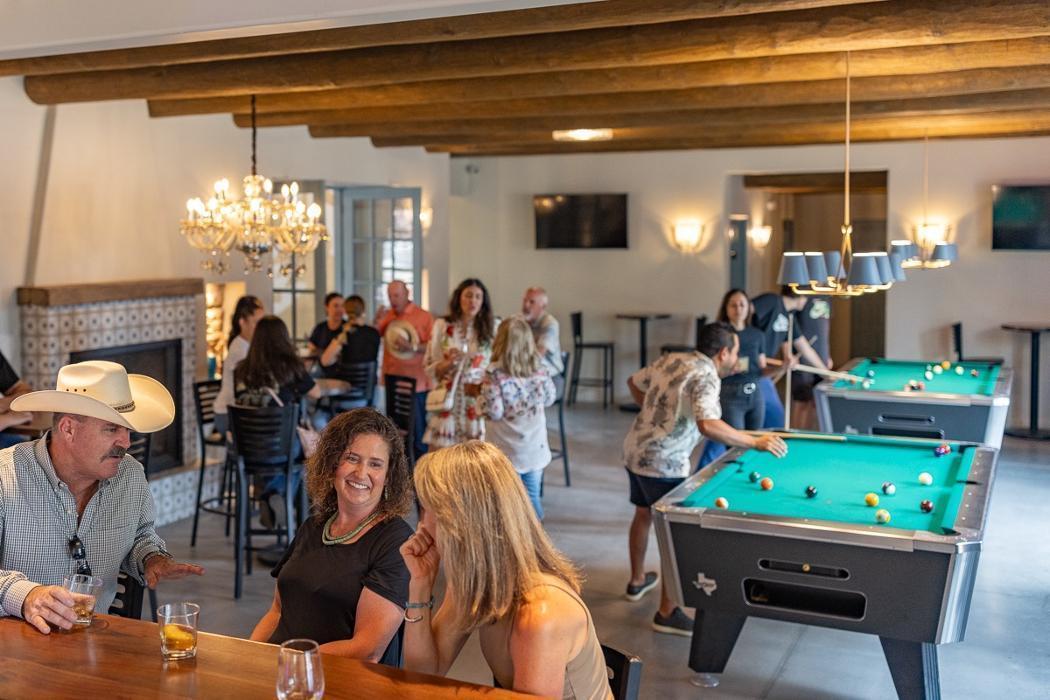 Sandia Bar