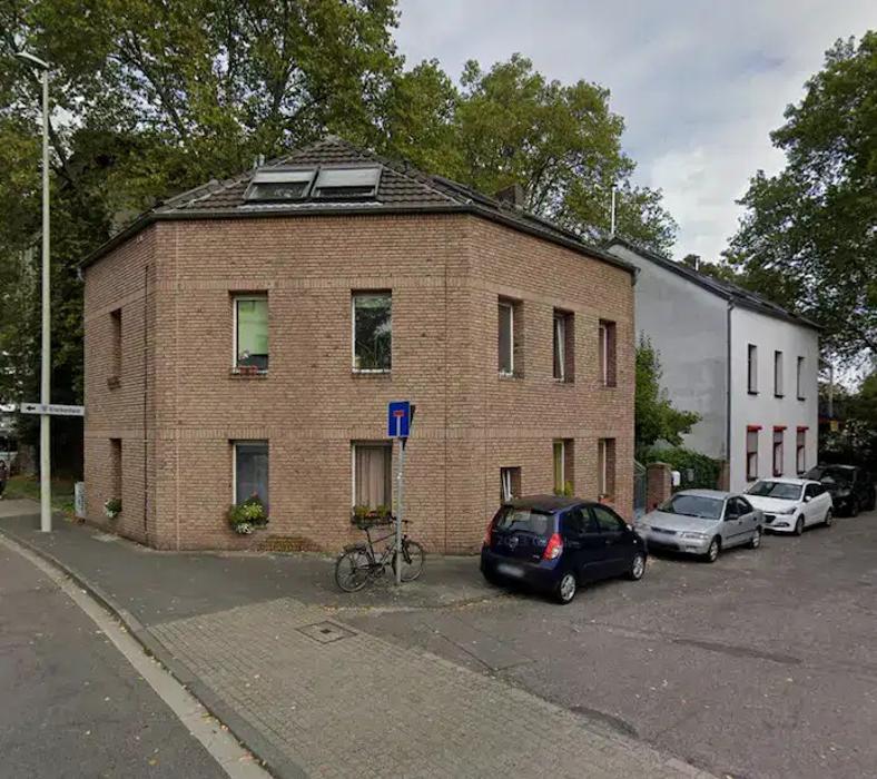 Hypnohealing Bonn | Emily Wollenweber, Beueler Bahnhofsplatz in Bonn
