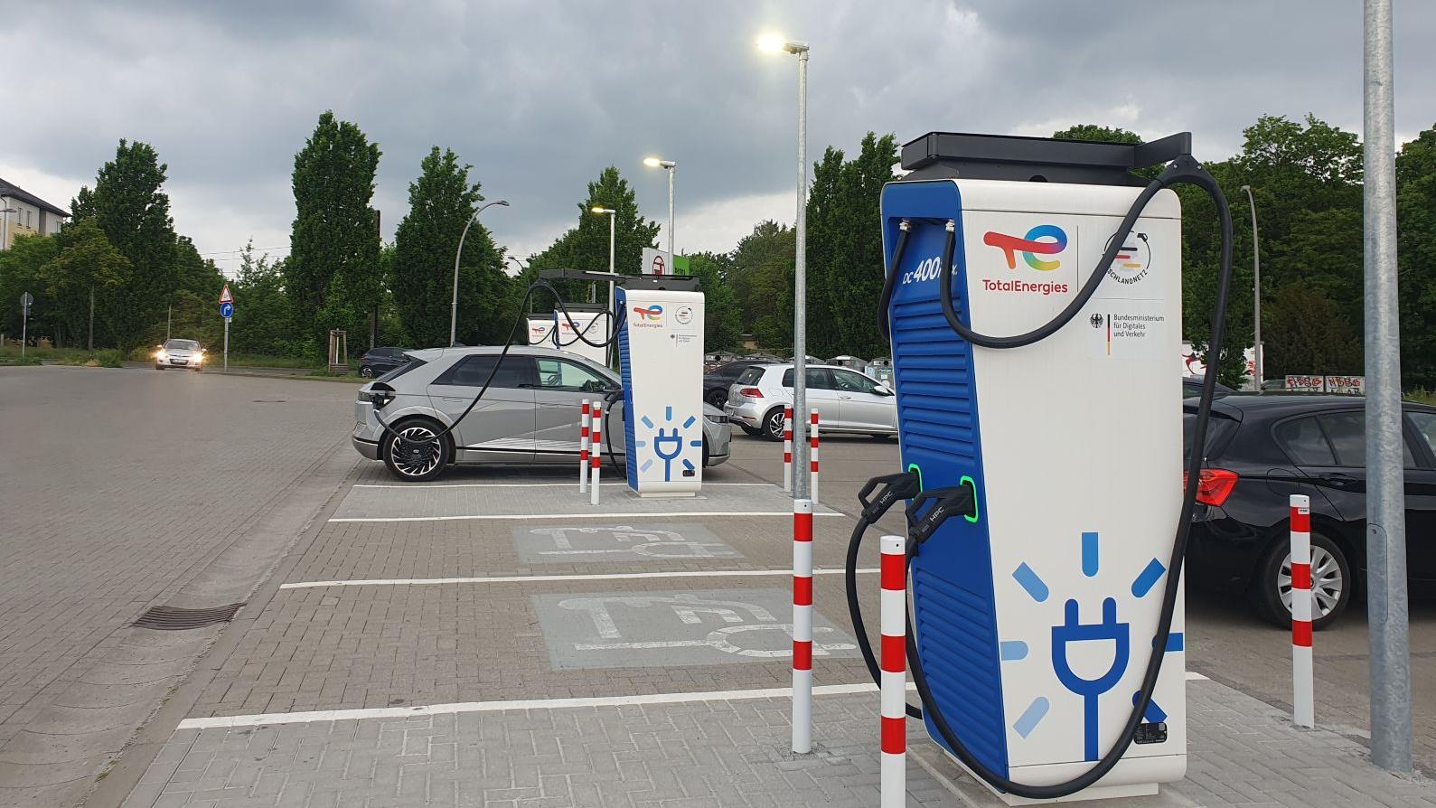 TotalEnergies Charging Station, Rosenthaler Weg in Berlin