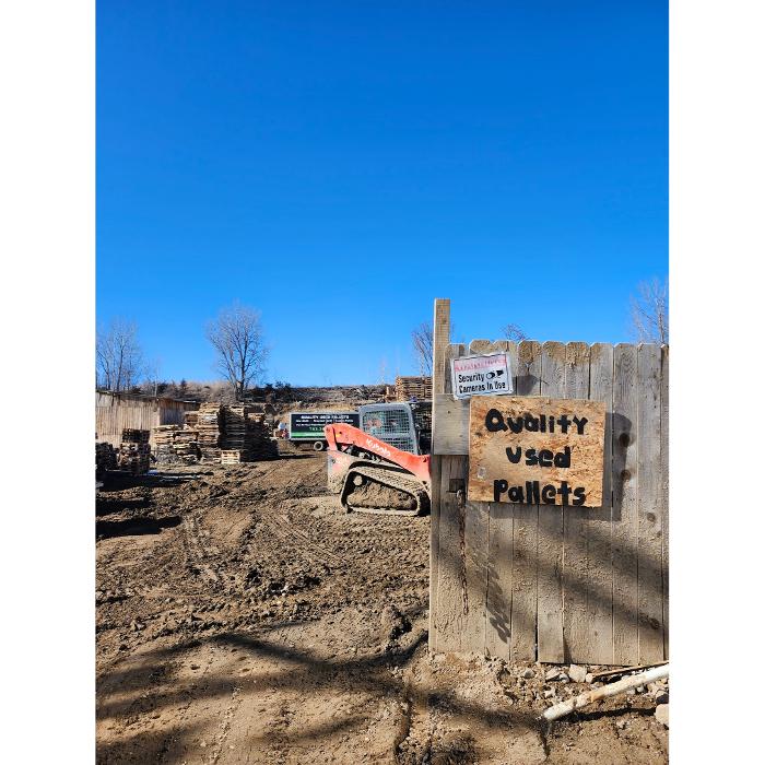 Quality Used Pallets pallet supplier yard in Shakopee, Minnesota