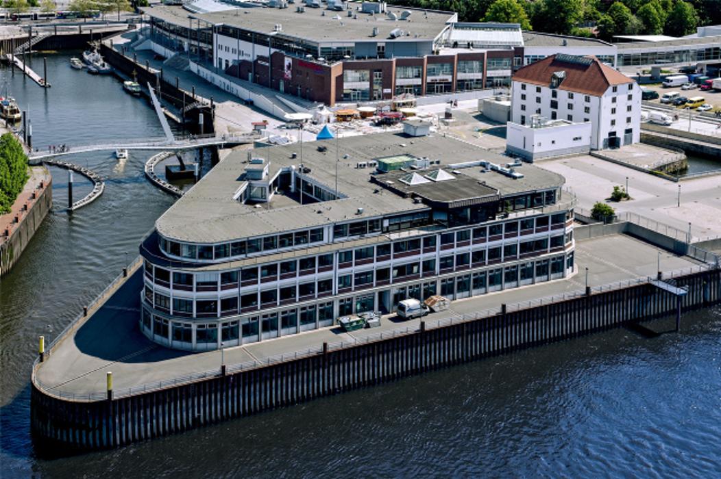 Lürssen Logistics GmbH & Co. KG, Zum Alten Speicher in Bremen
