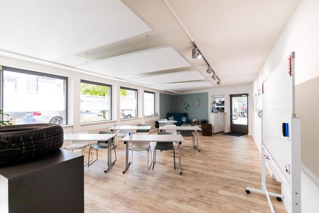 Fahrschule Zürich | Driving Team | Auto - Anhänger - Taxi - Motorrad - Lastwagen, Vulkanstrasse in Zürich