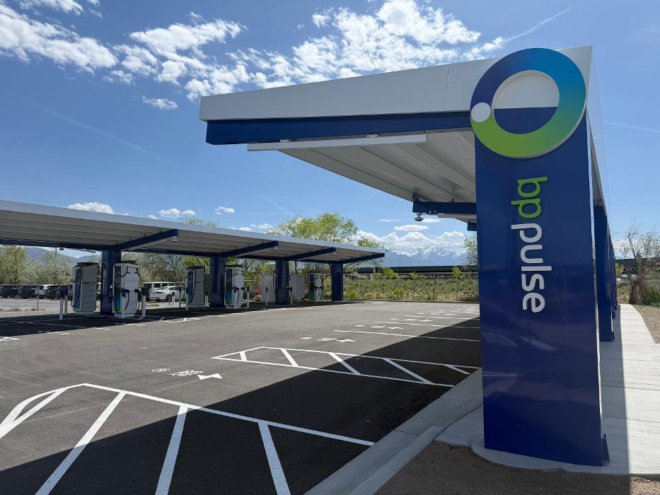 bp pulse Charging Station