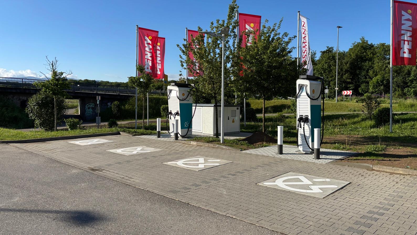 Shell Recharge Charging Station, Brugesstraße in Umkirch