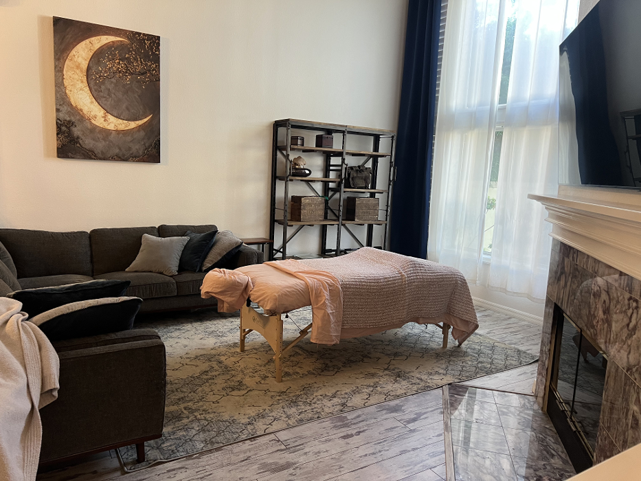 Whit's Holistic and Bodywork Therapy (mobile massage)