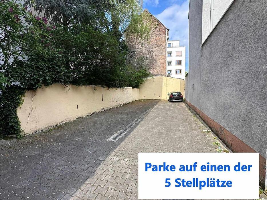 ampido Parkplatz, Varrentrappstraße in Frankfurt am Main