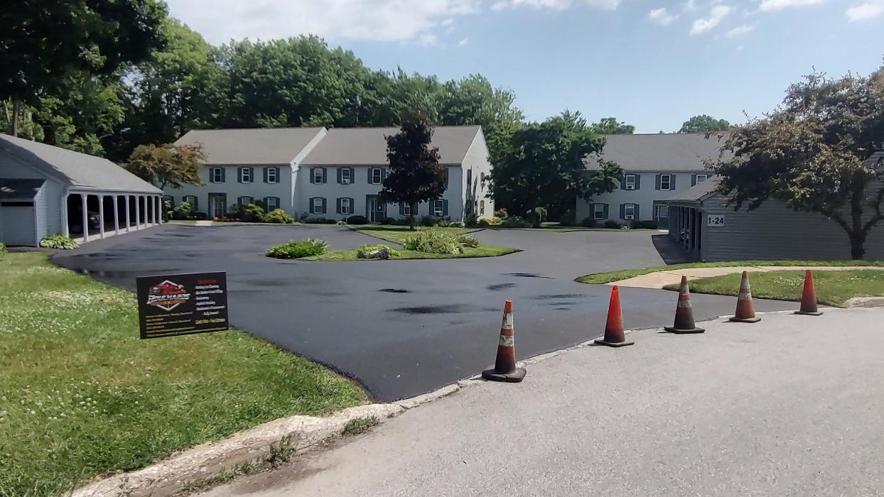 Bouchards Paving and Sealing Image