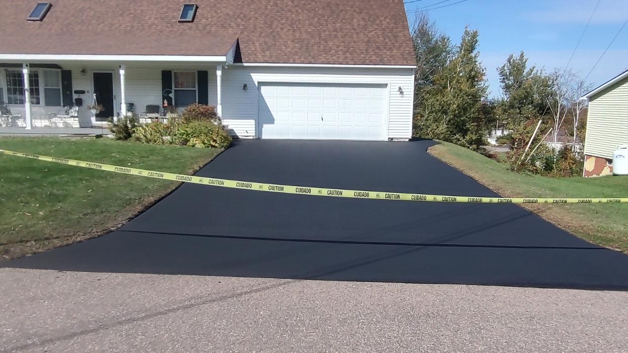 Bouchards Paving and Sealing Image