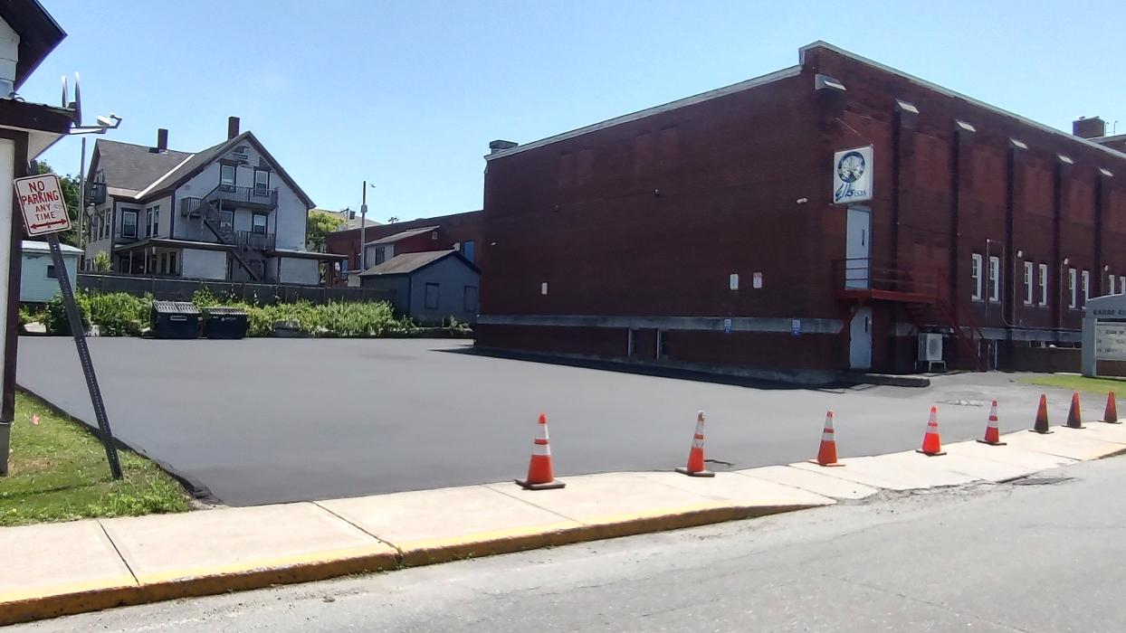 Bouchards Paving and Sealing Image