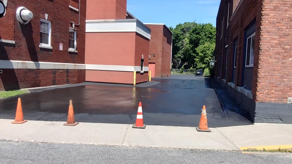 Bouchards Paving and Sealing Image