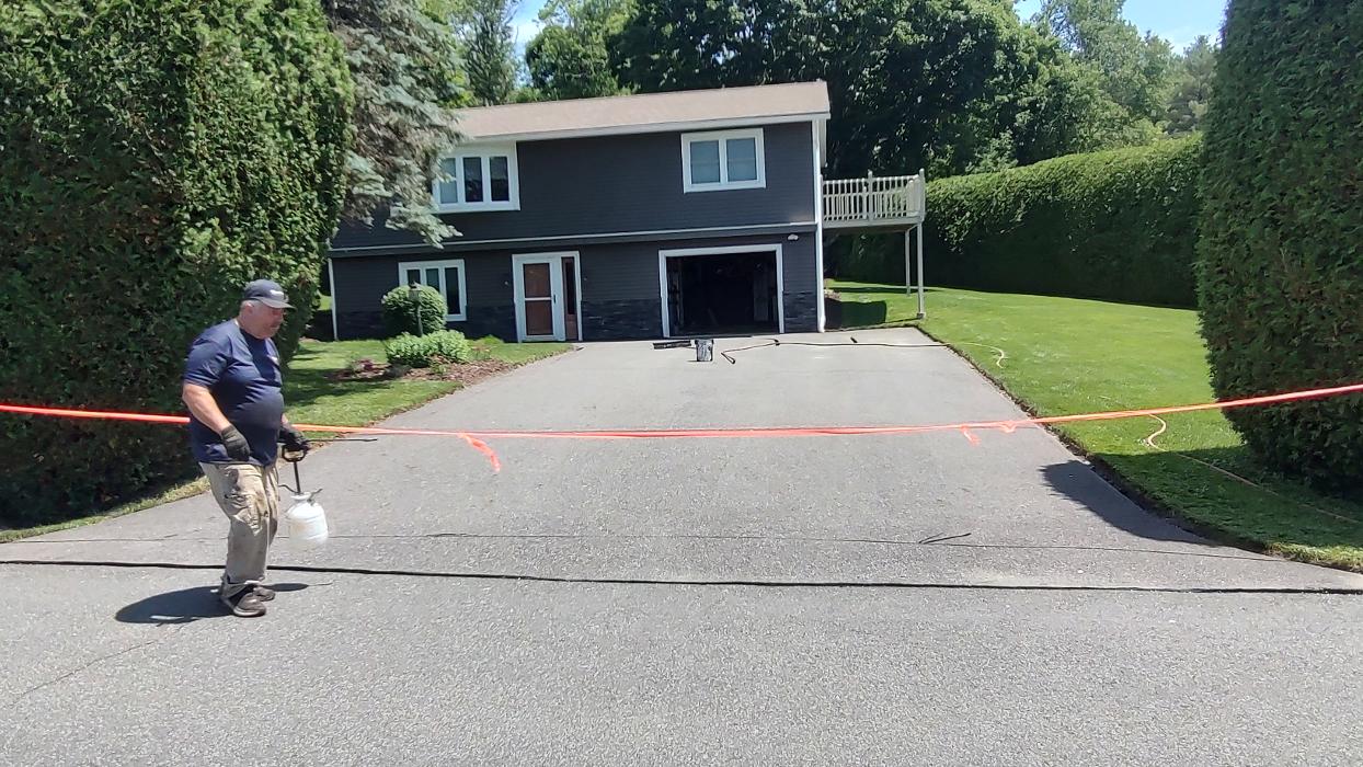 Bouchards Paving and Sealing Image