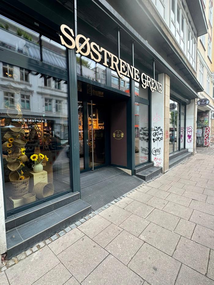 Søstrene Grene, Schulterblatt in Altona
