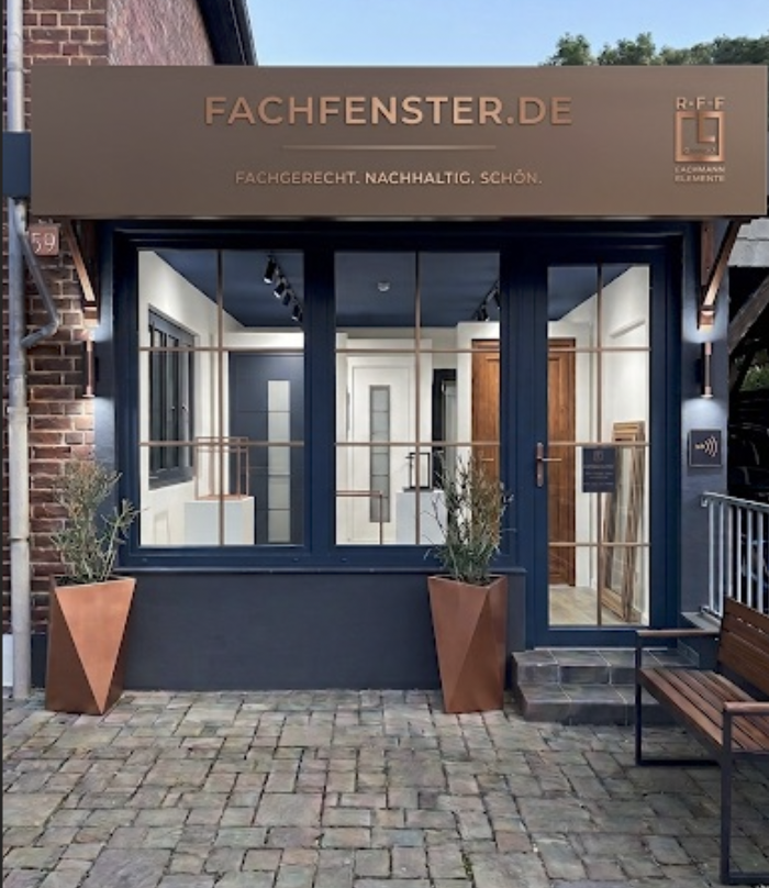 Roland-Fach-Fenster, Baustraße in Hilden