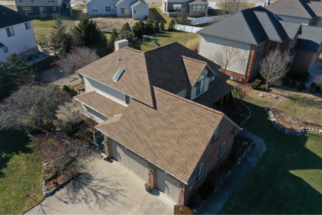 Ypsilanti home with a brand new roof replacement.