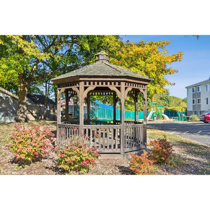 Greenview Gardens Apartments