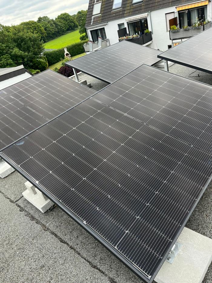 Sonne.nrw l Montage von Photovoltaikanlagen & Balkonkraftwerken, Im Heetwinkel in Schermbeck