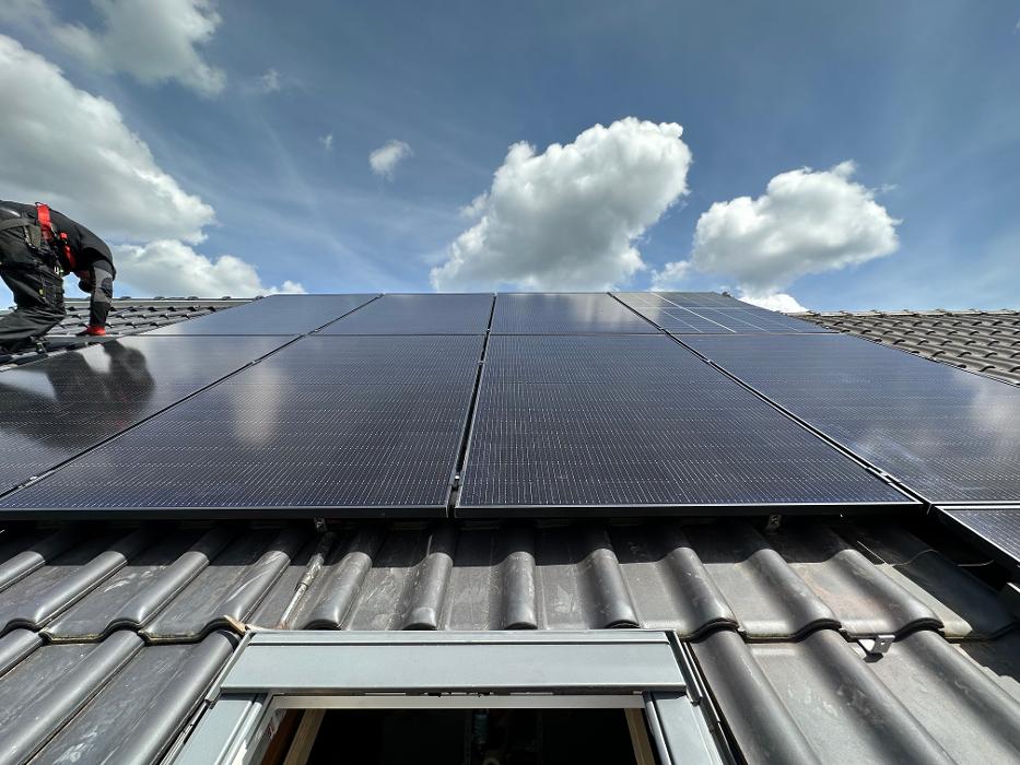 Sonne.nrw l Montage von Photovoltaikanlagen & Balkonkraftwerken, Im Heetwinkel in Schermbeck
