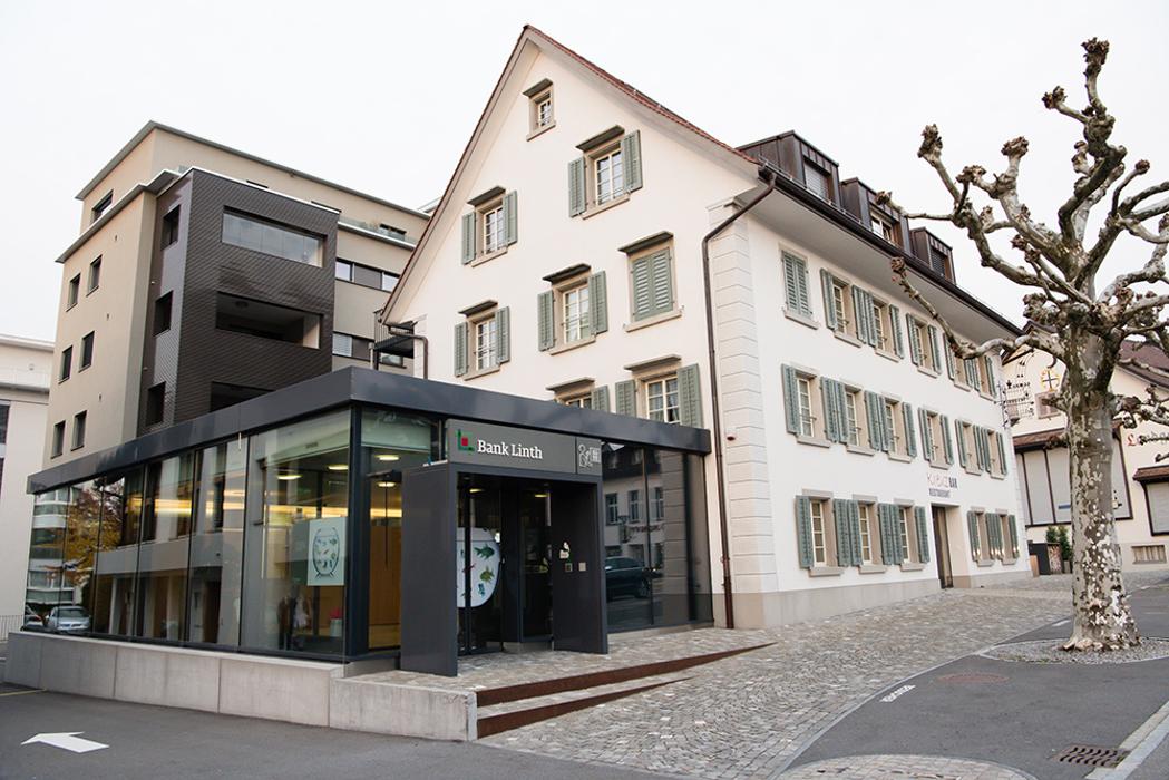 Bank Linth Altendorf Zurcherstrasse 2a Offnungszeiten Angebote