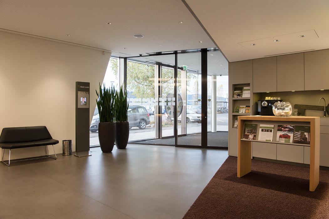 Bank Linth Schmerikon Bahnhofstrasse 5 Offnungszeiten Angebote