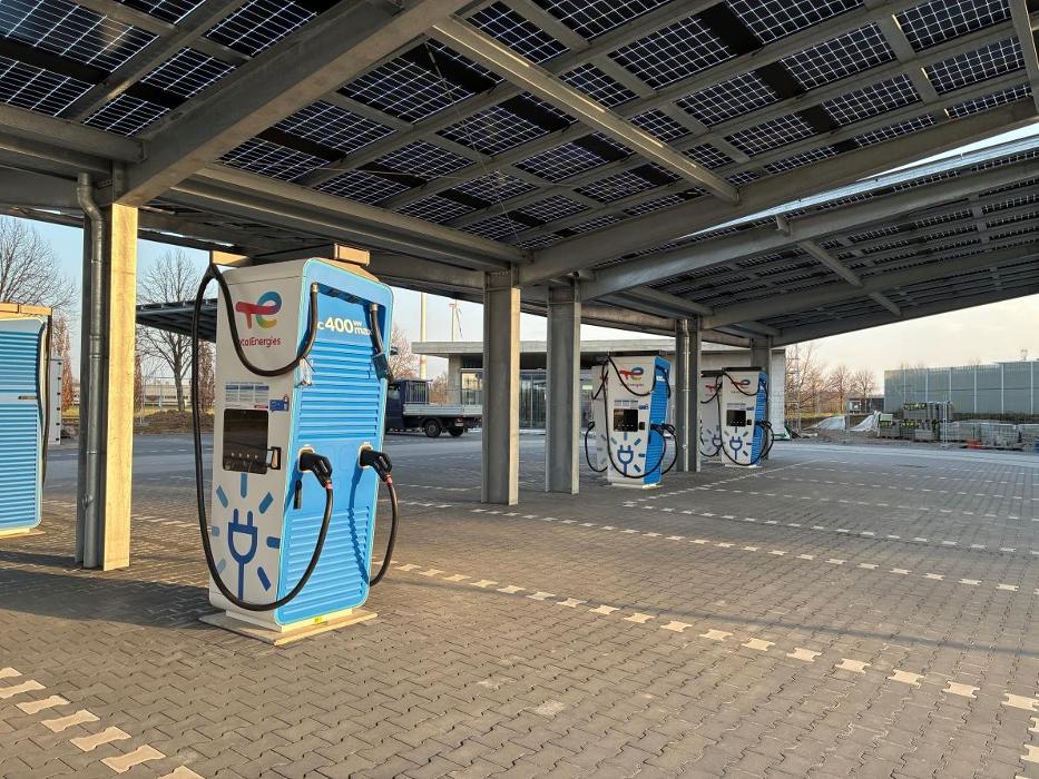 TotalEnergies Charging Station, Avantis Allee in Aachen