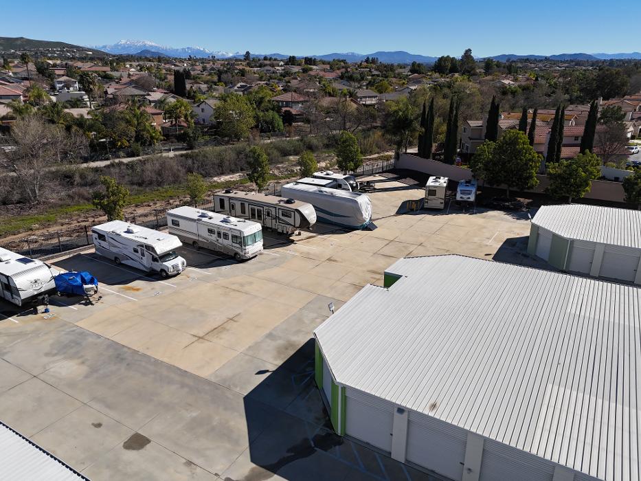 Month to month self storage rentals near Chaparral High School
