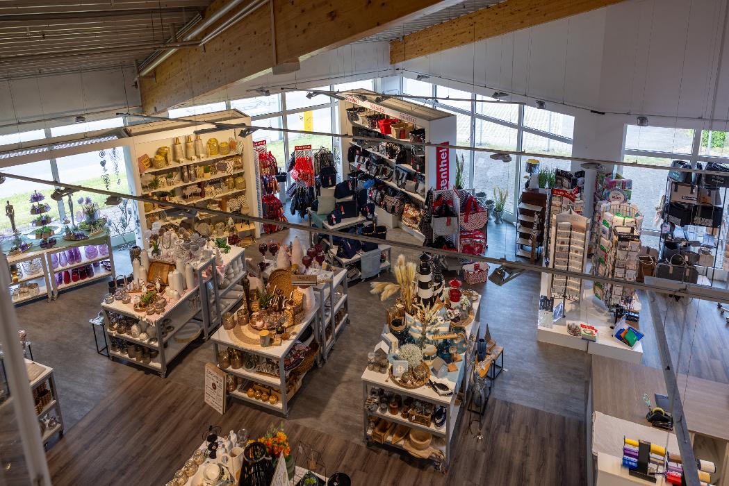 Möbel Knappstein GmbH & Co. KG Schmallenberg - Das Küchenstudio und Möbelhaus, Im Brauke in Schmallenberg