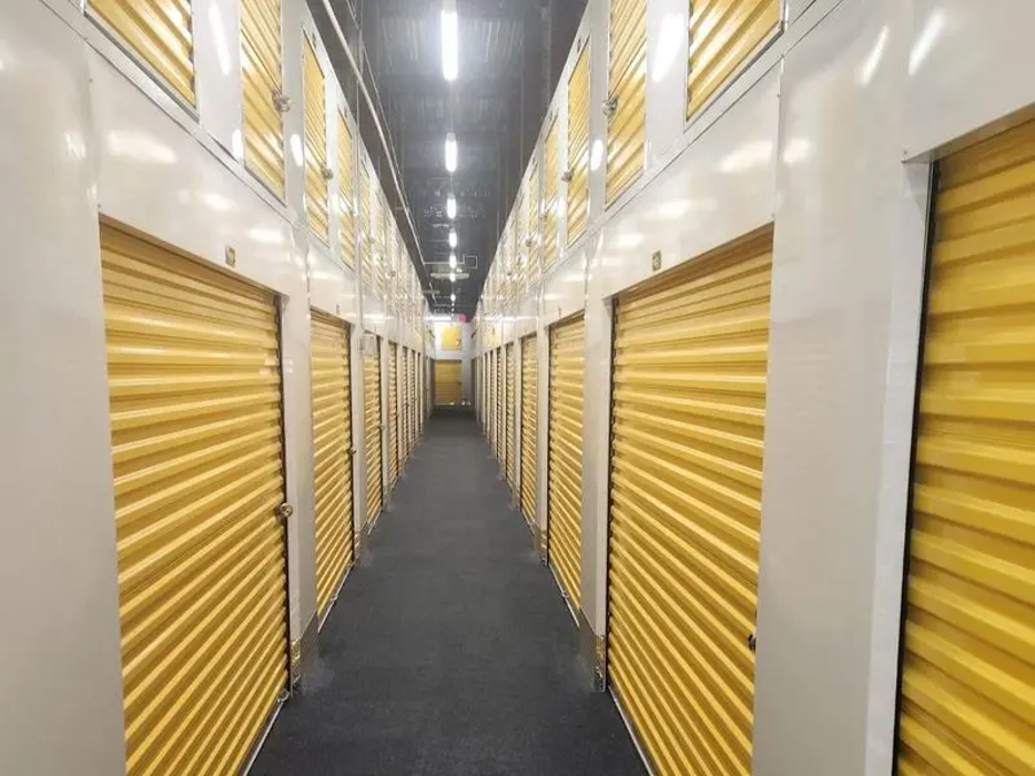 Manhattan Mini Storage