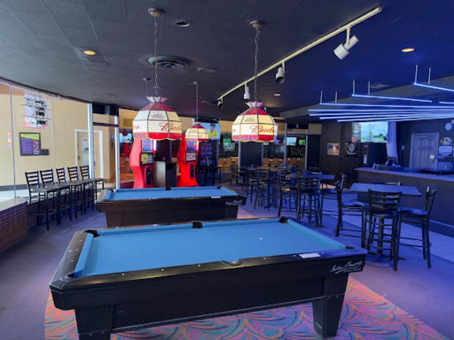 Tropicana Lanes