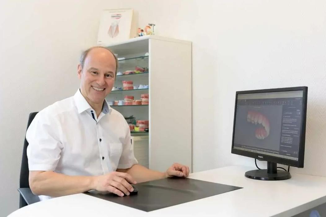 Dr.med.dent. Peter Kram | Kieferorthopäde, Hauptstraße in Köln