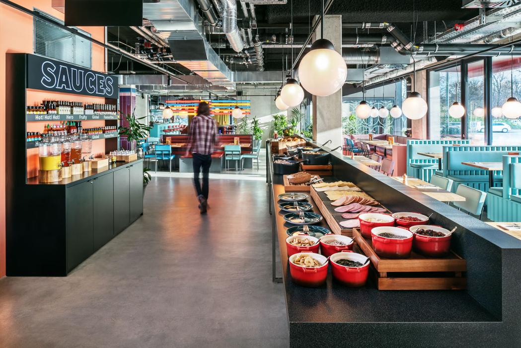 The Social Hub Berlin - Restaurant & Bar, Alexanderstraße in Berlin