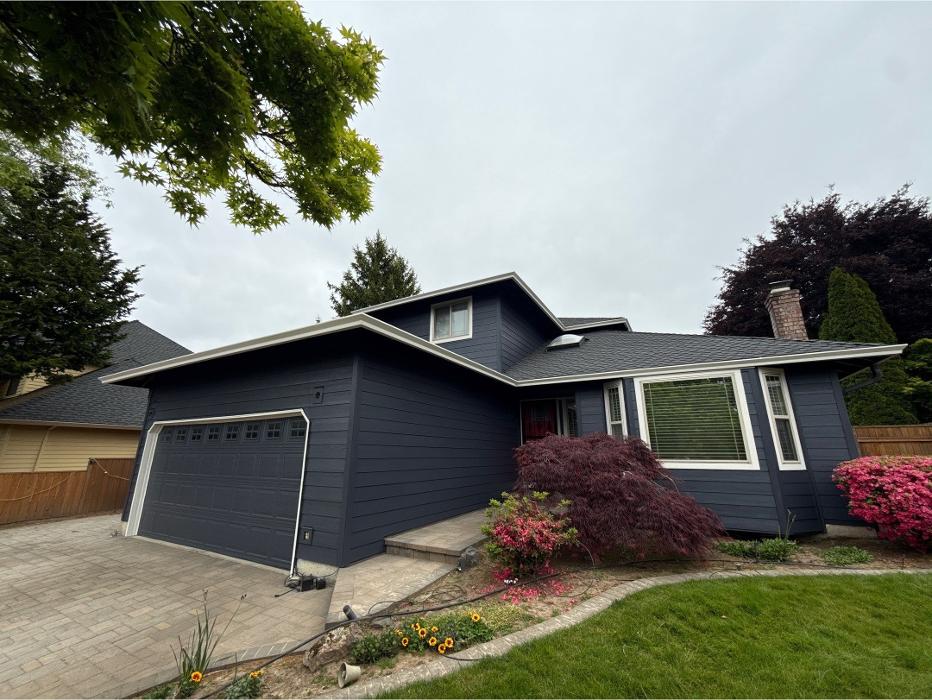 Recently completed exterior siding replacement by KVN Construction in Clackamas, OR, featuring durable fiber cement siding and modern curb appeal.