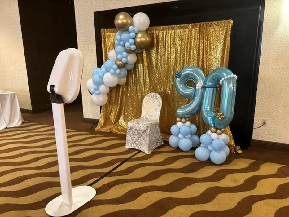 Lights Camera Selfies Event & Balloons